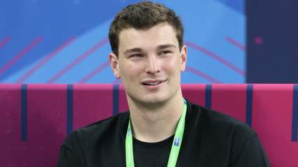 Fernando Mendoza recibe una importante actualización sobre los Raiders de una fuente interna.