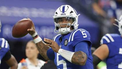 Chris Ballard de los Colts ofrece información actualizada sobre la búsqueda de un posible traspaso de Anthony Richardson tras el Draft.