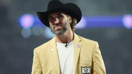 Jared Allen envía un mensaje contundente a los Vikings antes del tercer día del Draft.