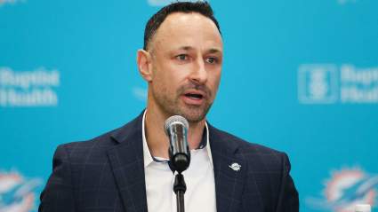 El gerente general de los Dolphins, Jon-Eric Sullivan, recibe una clara advertencia para el Draft de la NFL.