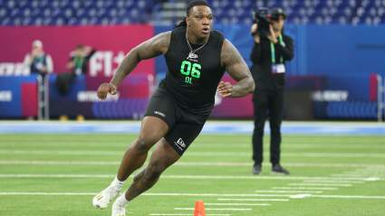 INTERCAMBIO: Los Bills bajan posiciones en el draft para seleccionar al excepcional tackle izquierdo ofensivo Jude Bowry.
