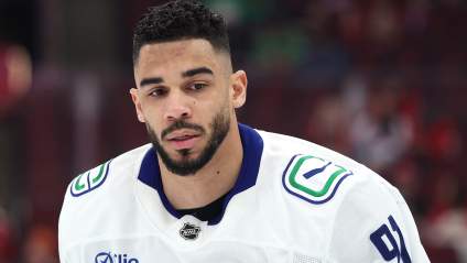 Los Maple Leafs deberían darle una oportunidad al aguerrido delantero agente libre este verano.