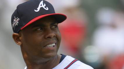 Los Bravos de Atlanta anuncian una actualización sobre la lesión de Raisel Iglesias antes del partido contra los Nacionales.