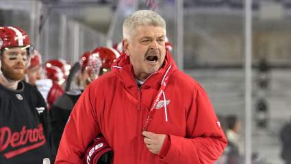 La tradición anual de los Red Wings demuestra que eran unos farsantes.