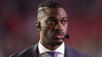 Robert Griffin III envía un mensaje contundente sobre la situación del mariscal de campo de los Raiders.