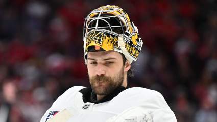 El ex portero de los Oilers continúa con sus problemas en los playoffs.