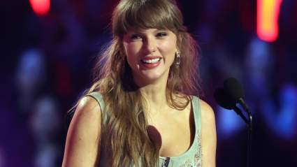 Taylor Swift habla abiertamente sobre la "pasión" que inspiró el éxito "Elizabeth Taylor".