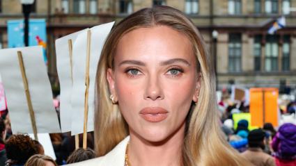 Scarlett Johansson rodeada por más de 200 'manifestantes' durante el rodaje de su nueva película [VIDEO]
