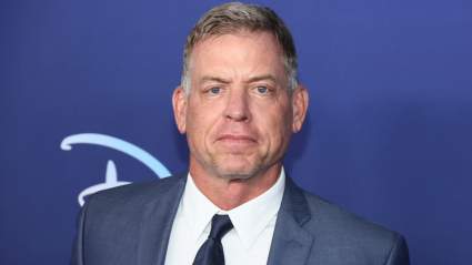 Los Cowboys se enfrentan a críticas por el consultor de los Dolphins, Troy Aikman.