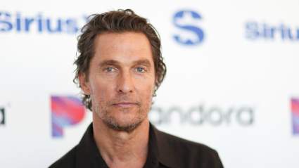 Matthew McConaughey luce irreconocible en una nueva y divertida fotografía.