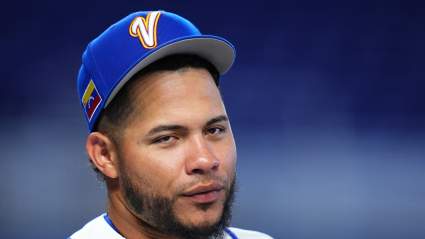 Willson Contreras de los Red Sox critica a los Brewers tras recibir su 24º pelotazo.