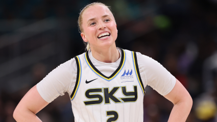 El mundo de la WNBA reacciona a la adquisición de Hailey Van Lith por parte de Connecticut Sun.