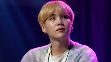 Suga de BTS revela quién era su superestrella favorita de la WWE cuando era niño.