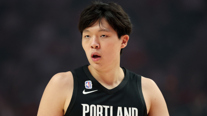 El propietario de los Blazers, Tom Dundon, deja clara su opinión sobre Yang Hansen.