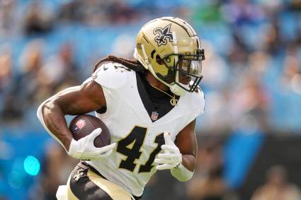 Aumentan las especulaciones sobre Alvin Kamara de los Packers tras el arresto de Josh Jacobs.