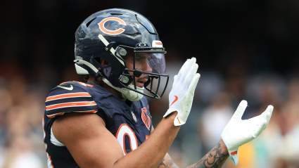 El entrenador de los Bears no puede contener su entusiasmo por Austin Booker de cara a su tercer año.