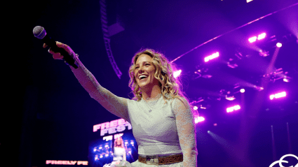 ¿Quién es Avery Anna? 5 datos clave sobre la nueva artista femenina del año de la ACM.