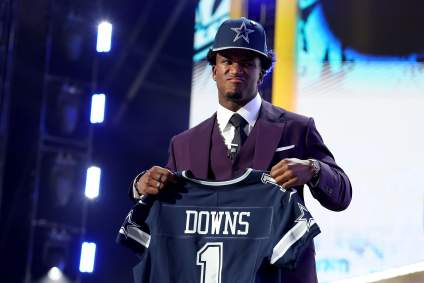 Caleb Downs, de los Cowboys, advierte a la NFL con sus nuevos comentarios.