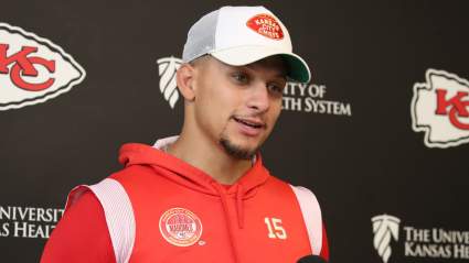 Los Kansas City Chiefs son criticados por una exestrella que ganó 124 millones de dólares antes del reencuentro con Patrick Mahomes.