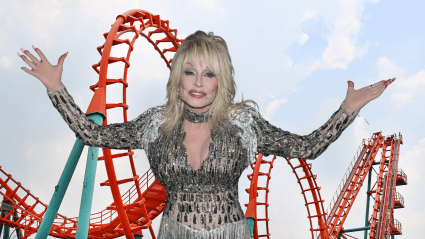 Dolly Parton revela por qué no se sube a las montañas rusas de Dollywood.