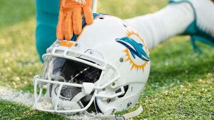 Defensor "subestimado" con 35 capturas quiere retirarse con los Dolphins.
