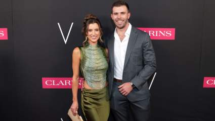 Las estrellas de 'The Bachelor', Kaity Biggar y Zach Shallcross, celebran un importante hito en su matrimonio.