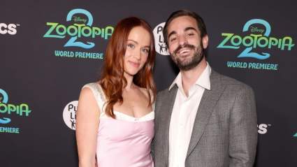 Conner Leavitt, estrella de 'La vida secreta de las esposas mormonas', consigue un emocionante papel en Broadway.