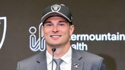El mariscal de campo de los Raiders, Fernando Mendoza, recibe grandes elogios de Kurt Warner antes de la temporada.