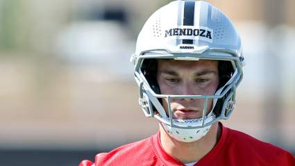 Fernando Mendoza, la primera selección de los Raiders, impresiona en los entrenamientos voluntarios con una sesión casi perfecta.
