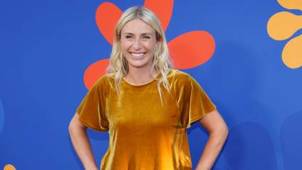 La estrella de HGTV, Jasmine Roth, habla con franqueza sobre su embarazo a los 40 años tras un parto difícil.