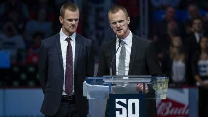 Los Canucks emiten un comunicado tras el ascenso de Sedin y la contratación de un nuevo gerente general.