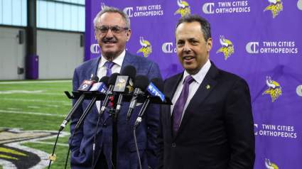 Los Vikings contratan oficialmente a un nuevo gerente general.
