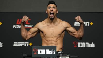 Un veterano aspirante al título de peso semipesado de la UFC cambia de categoría de peso.