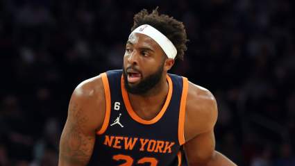 Una nueva revelación sobre la lesión de Mitchell Robinson genera preocupación antes del primer partido contra los Spurs.