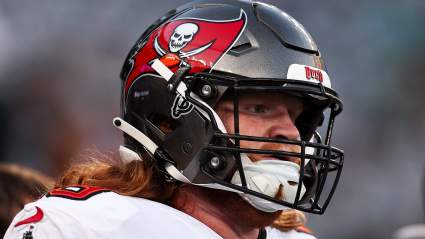 Los Buccaneers reciben buenas noticias sobre la lesión de Cody Mauch en los entrenamientos voluntarios.