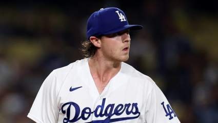 Exlanzador de los Dodgers recibe una desafortunada noticia sobre una lesión que pone fin a su temporada.