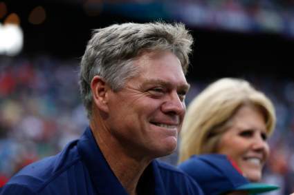 La leyenda de los Atlanta Braves, Dale Murphy, publica un emotivo mensaje tras la noticia sobre Ted Turner.