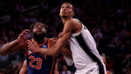 Mike Brown rompe el silencio sobre la situación de Mitchell Robinson en el Juego 1.