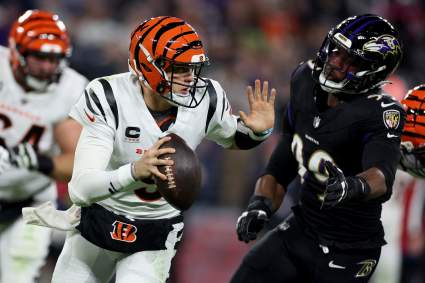 Los Bengals se burlan de los Ravens y Maxx Crosby por el intercambio fallido en el video de publicación del calendario de la NFL.