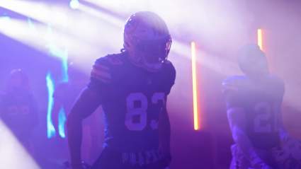 Ex receptor abierto de los Dolphins, con un contrato de 8 millones de dólares, intenta regresar a la NFL.