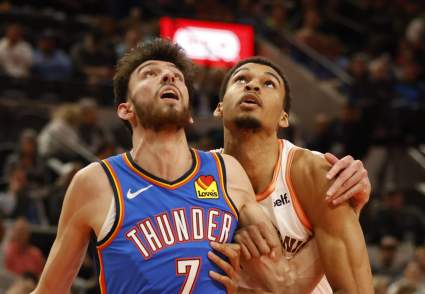 Chet Holmgren, de Thunder, envía un mensaje de tres palabras sobre cómo detener a Victor Wembanyama.