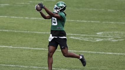 Irv Charles envía un mensaje de dos palabras tras el intercambio entre los Jets y los Seahawks.