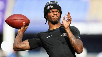 Lamar Jackson habla sobre los reemplazos de Tyler Linderbaum en los Ravens.