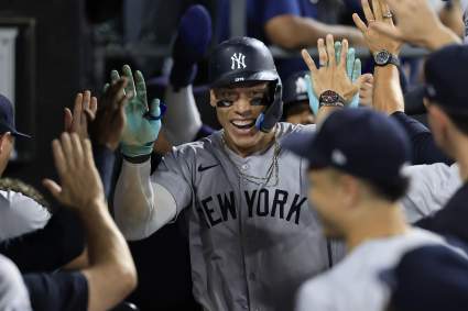 Aaron Judge supera a Freddie Freeman en la lista de WAR activos en medio de una temporada histórica.