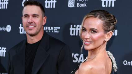 Jena Sims, la esposa de Brooks Koepka, vuelve a aparecer en Sports Illustrated Swimsuit.