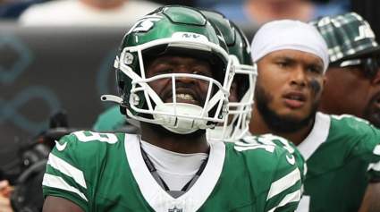 Los Seahawks intercambian una selección del Draft por un ex receptor abierto de Indiana y Penn State.