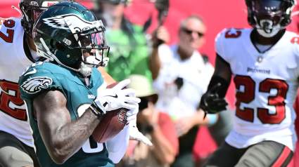 El ex receptor de los Eagles y campeón del Super Bowl se retira tras 7 temporadas.