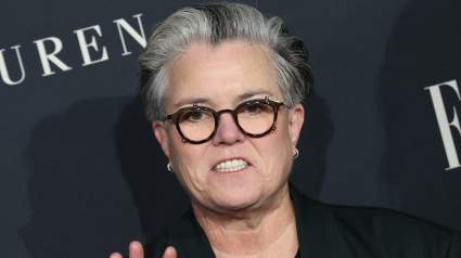 Rosie O'Donnell comparte fotos sin filtros del antes y el después de su reciente lifting facial.