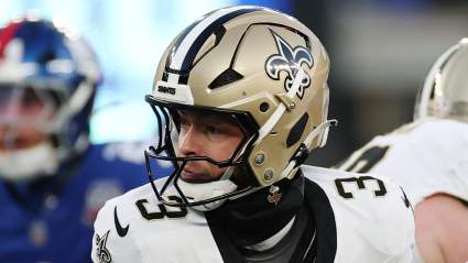 Los Chiefs despiden al ex mariscal de campo de los Saints después de tres meses.