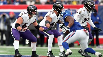 Los Giants realizan cambios en la posición de centro inspirados en Tyler Linderbaum
